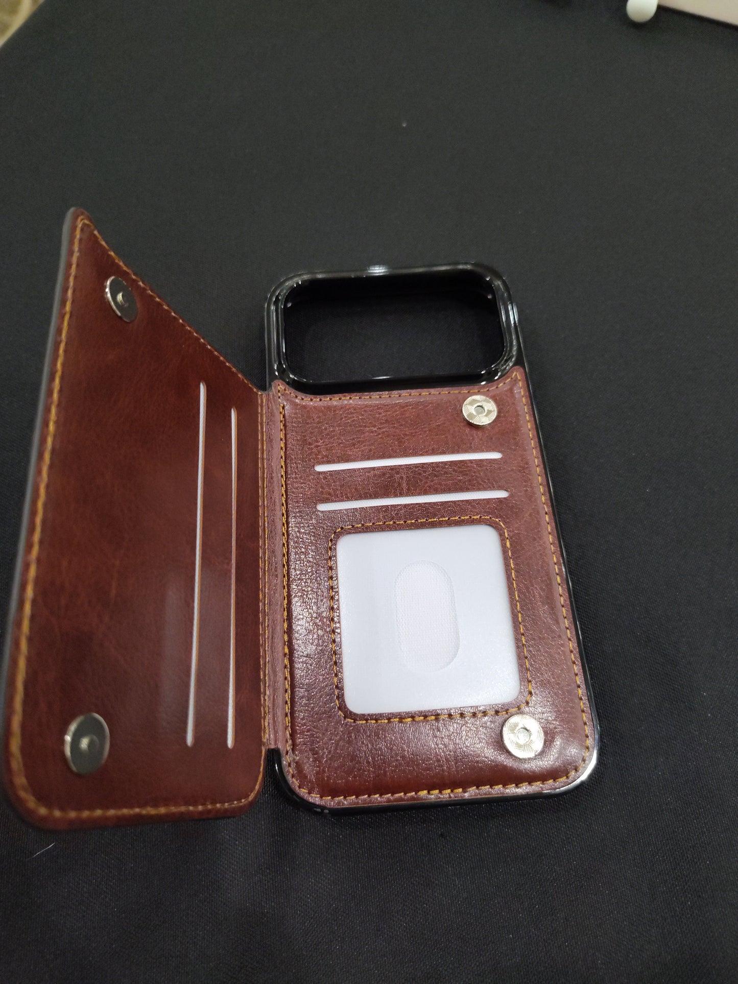 iPhone 17 Pro/Pro Max Portfolio Case OGGG