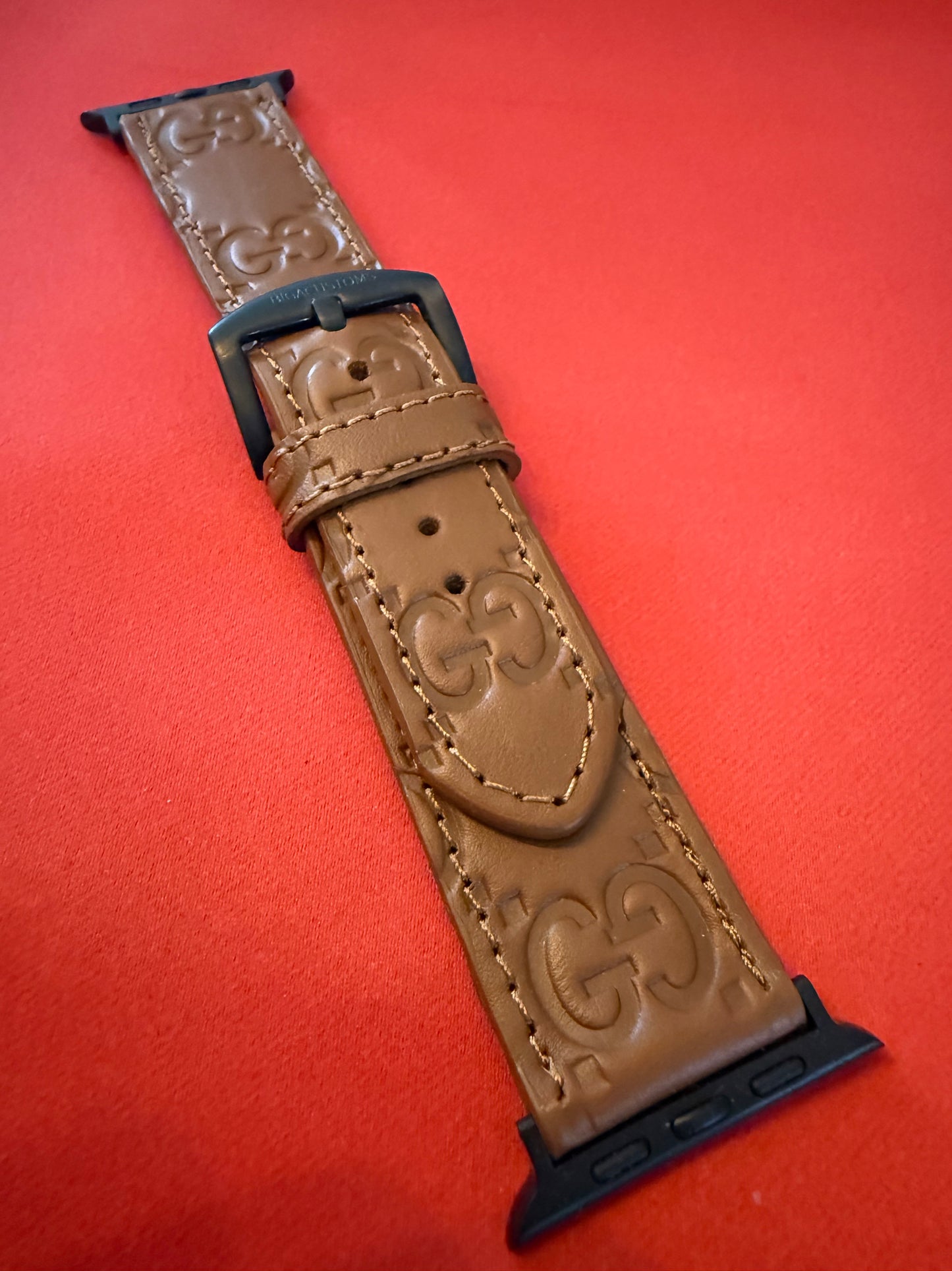 Custom Apple Watch strap camel 🐪 GG