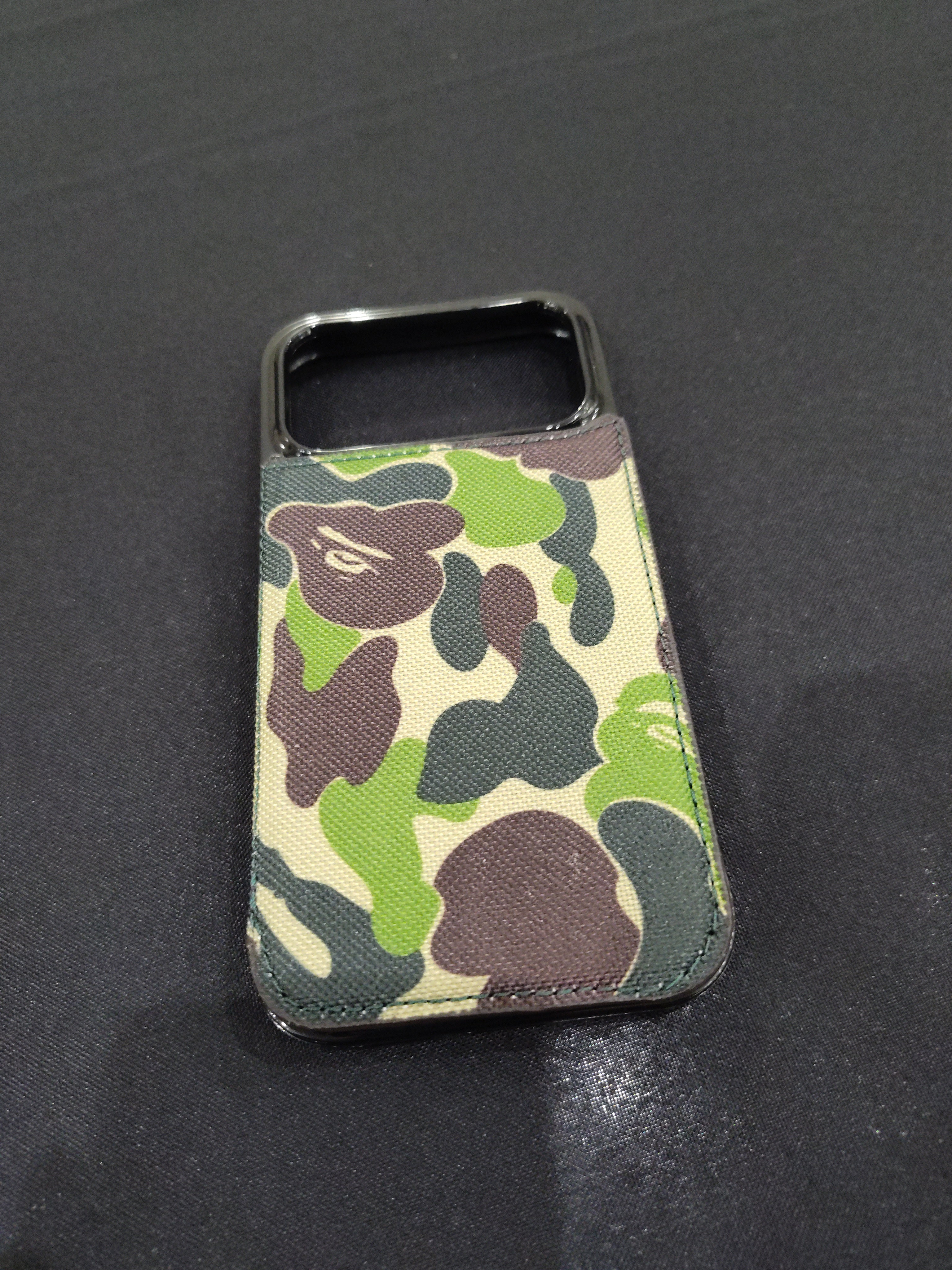 iPhone 17 Pro/Pro Max Portfolio Bape 🦍 Case – BIGACUSTOMZ